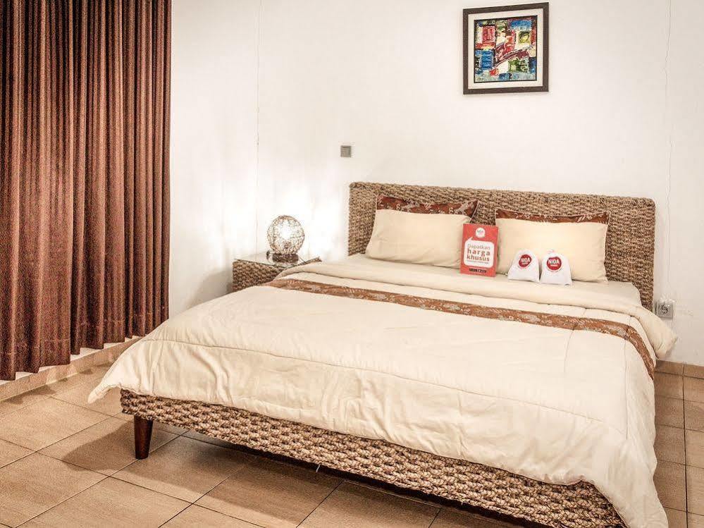 Osmond Villa Resort Lembang Exterior photo